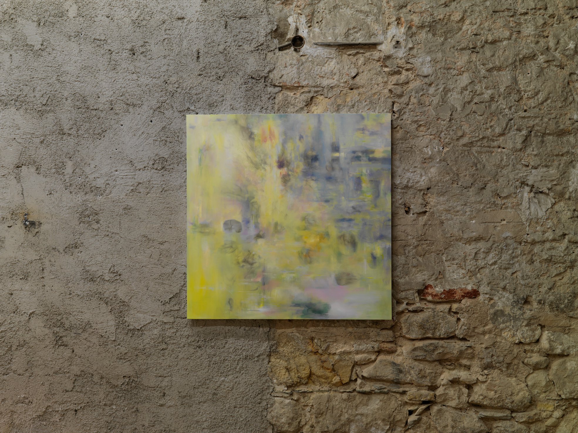 Eftihis Patsourakis, Untitled, oil, acrylic and smoke on canvas, 118 x 118 x 4 cm (46 1/2 x 46 1/2 x 1 5/8 in), 2022. Installation view, Ζωγραφική, Rodeo, Piraeus, 2023