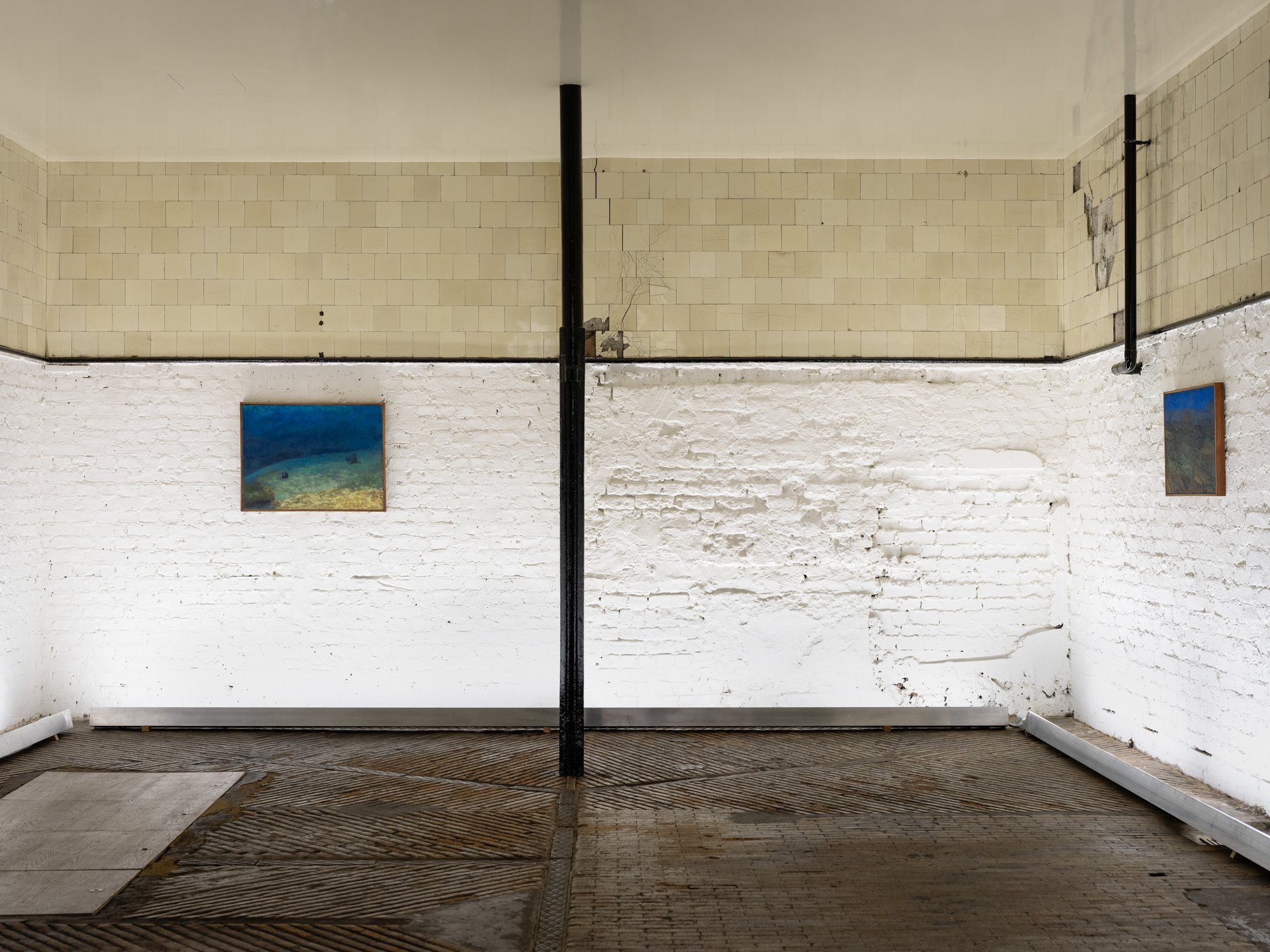 Installation view, Estate of Yiannis Maniatakos, Four Paintings, Sylvia Kouvali, London, 2024. 