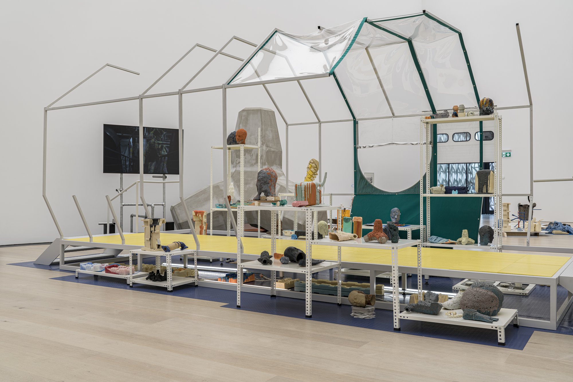 Installation view, Emre Hüner, [ELEKTROİZOLASYON]: Unknown Parameter Extro-Record, Arter, Istanbul, 2020